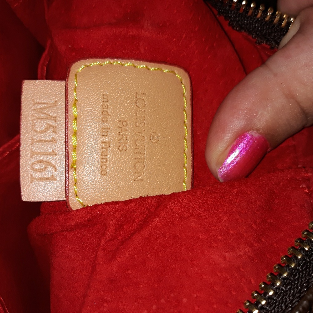 Purse - Picture 2 of 4